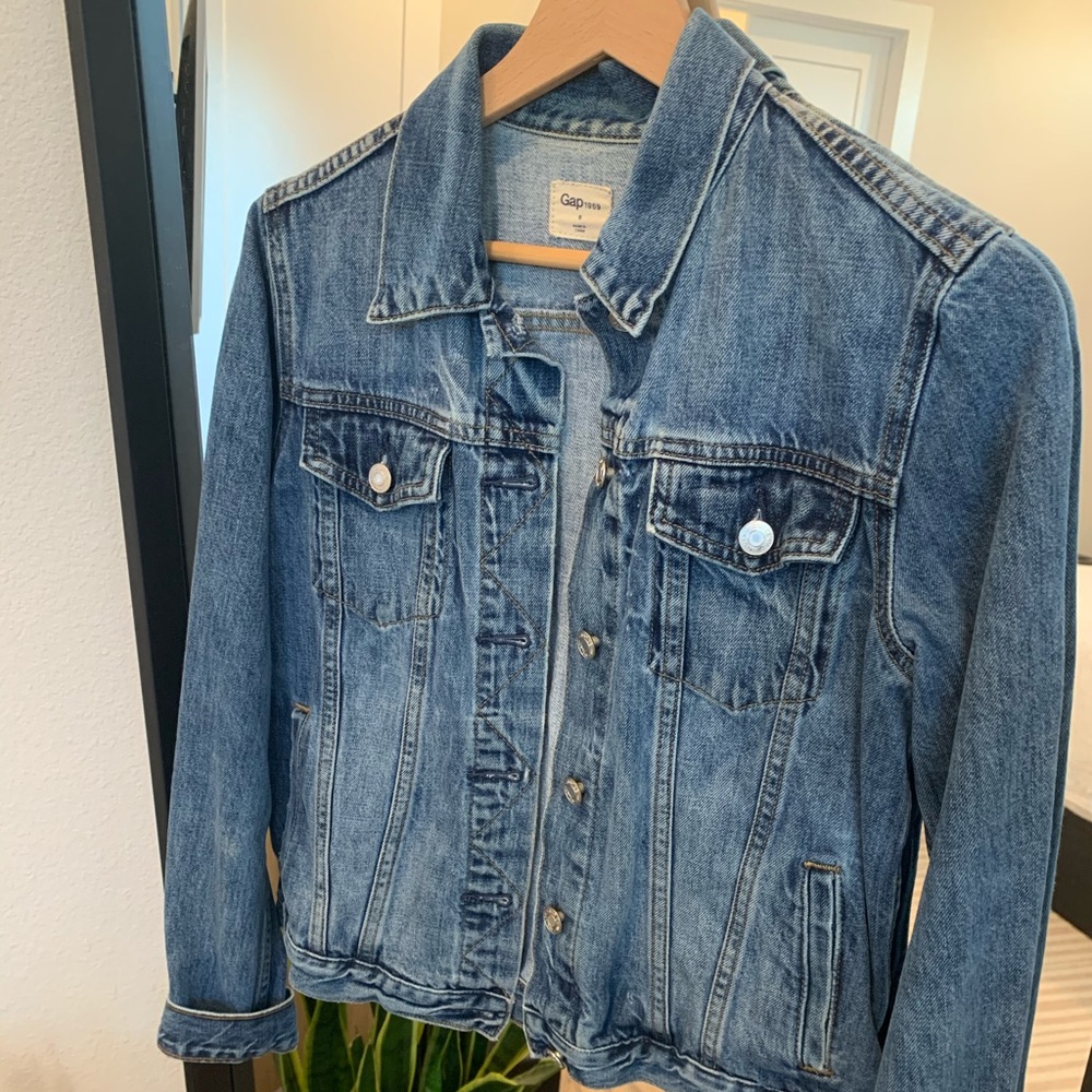 GAP Midwash Denim Jacket